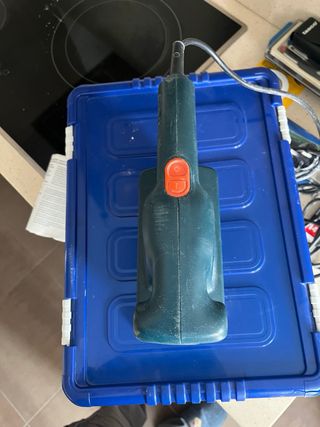 Lijadora de banda Black & Decker