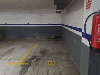 Garaje en venta en Centre - Cordelles en Cerdanyola del Vallès