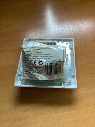 Conmutador Doble y Interruptor Simple