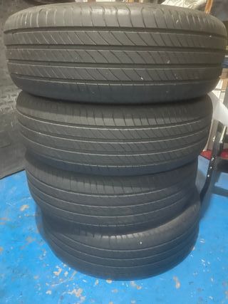 Neumáticos Michelin Primacy4:215/65 R17 (Un:100)