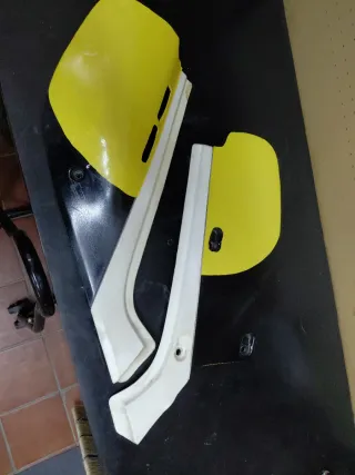 Tapas Laterales Honda XR600