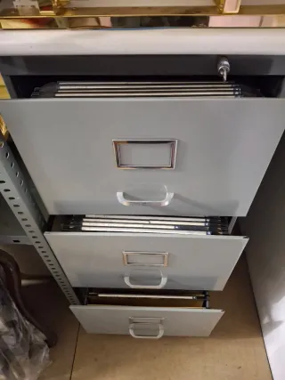 Archivador 3 cajones con llave