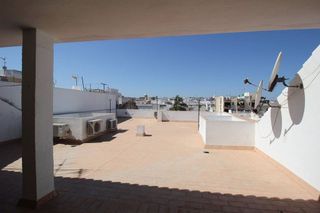 Chalet en venta en La Banda - Campo de Fútbol en Chiclana de la Frontera