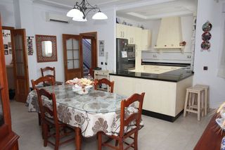 Chalet en venta en La Banda - Campo de Fútbol en Chiclana de la Frontera