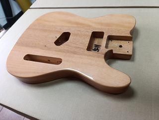 Cuerpo y Mástil Telecaster acabado clear gloss