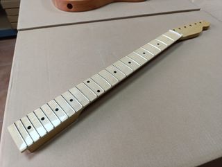 Cuerpo y Mástil Telecaster acabado clear gloss