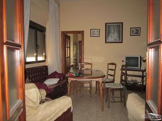 Casa adosada en venta en Lucena