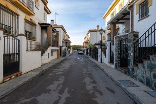 Casa pareada en venta en Ogíjares