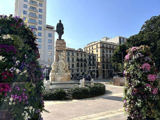 Local comercial en alquiler en Ensanche Centro - Puerto en Málaga