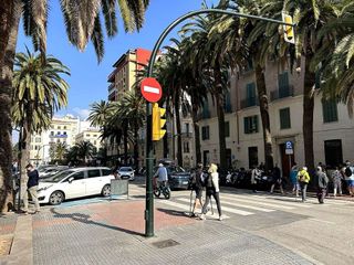 Local comercial en alquiler en Ensanche Centro - Puerto en Málaga