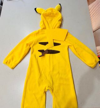 Se vende Original Disfraz Pokemon Talla 4-6 años