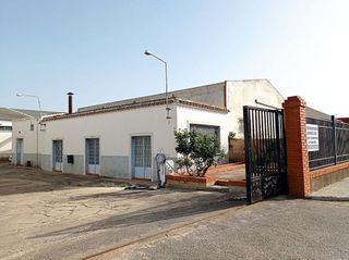 Nave industrial en alquiler en Zona de la Vega en Antequera