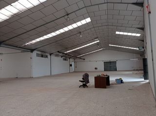 Nave industrial en alquiler en Zona de la Vega en Antequera