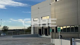 Nave industrial en alquiler en Ensanche de Vallecas - Valdecarros en Madrid