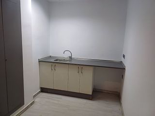 Oficina en alquiler en El Pla del Remei en Valencia