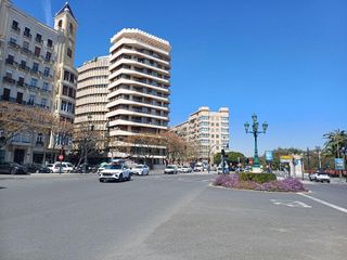 Oficina en alquiler en El Pla del Remei en Valencia