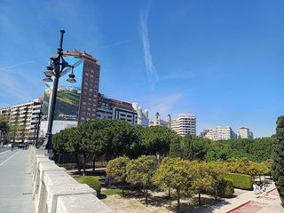 Oficina en alquiler en El Pla del Remei en Valencia