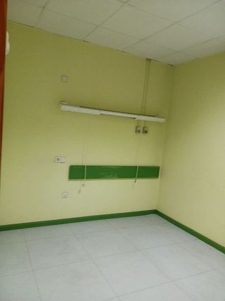 Local comercial en alquiler en Universidad en Ciudad Real