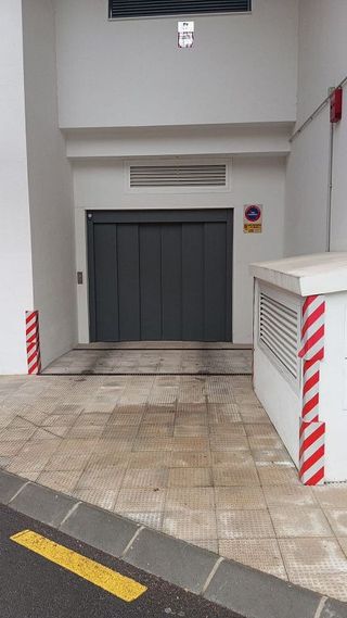 Garaje en alquiler en El Mayorazgo - El Limonar en Málaga