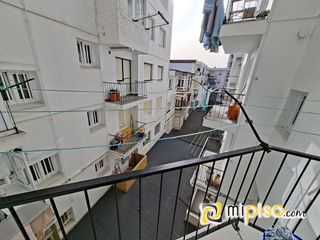 Piso en alquiler en Centro en Laredo