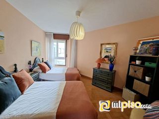 Piso en alquiler en Centro en Laredo