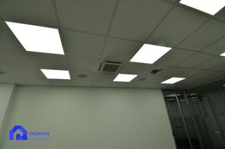 Local comercial en alquiler en Milán - Pumarín - Teatinos en Oviedo