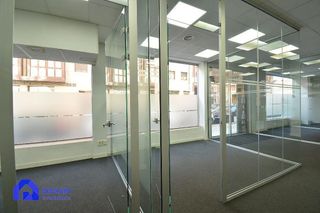 Local comercial en alquiler en Milán - Pumarín - Teatinos en Oviedo