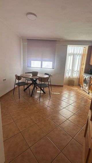 Piso en alquiler en Polígono Cartuja – La Paz en Granada