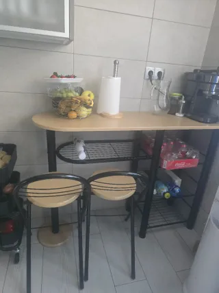Barra cocina + 2 taburetes