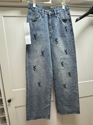 Pantalones YSL vaqueros con pedrería