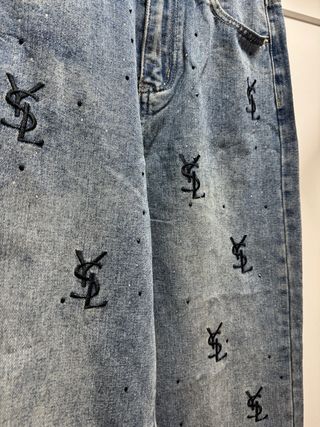 Pantalones YSL vaqueros con pedrería