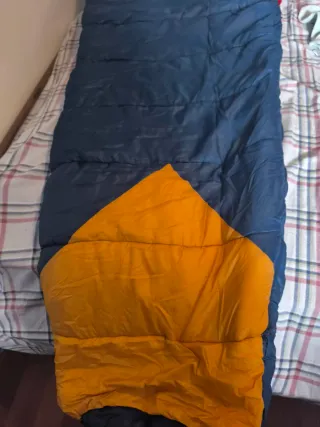 Saco de dormir azul y naranja grande Se abre todo