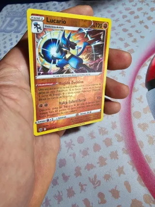 Carta Pokémon Lucario Reverse de Astros Brillantes