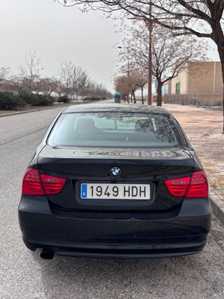 BMW Serie 3 318d E90