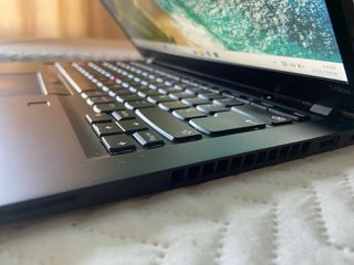 Portátil Lenovo ThinkPad X390 Negro