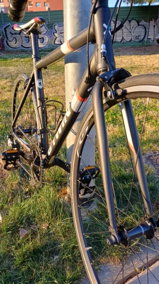 B-Twin Triban 500 - Horquilla Carbono - Talla M