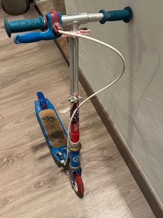 Patinete Oxelo azul y rojo