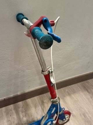 Patinete Oxelo azul y rojo