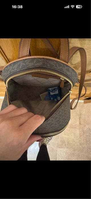 Mochila Michael Kors Beige y Marrón