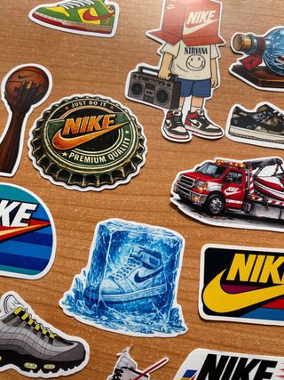 Pegatinas Nike con caja