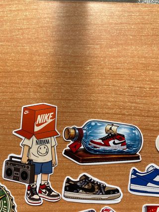 Pegatinas Nike con caja