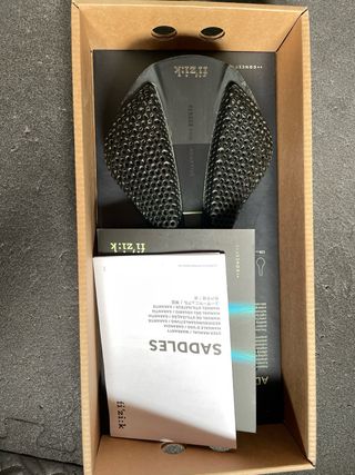 Sillín FIZIK Adaptive VS