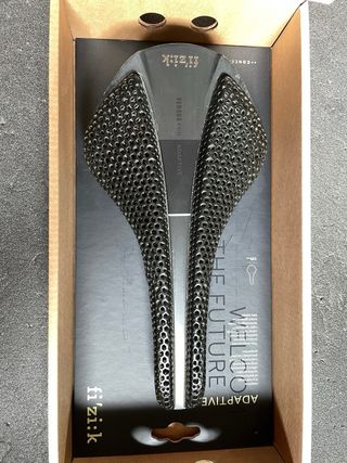 Sillín FIZIK Adaptive VS