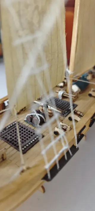 Maqueta de barco 1:130