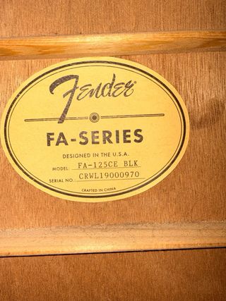 Guitarra Electro-Acústica Fender Negra