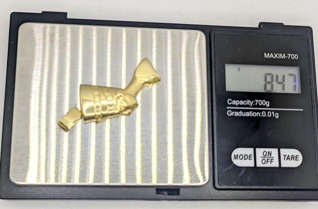 Colgante Nefertiti de oro de 18k, 8.47 g.