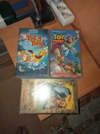 Lote 3 VHS Disney Clásicos: Tod y Toby, Toy Story,