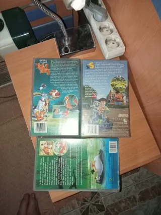 Lote 3 VHS Disney Clásicos: Tod y Toby, Toy Story,