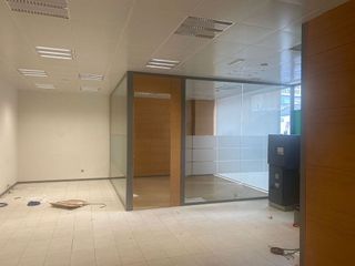 Local comercial en venta en Polígono Cartuja – La Paz en Granada