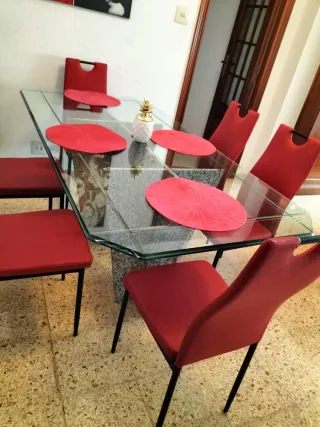 Sofá cheslong tela gris y negro y mesa cristal 6 s